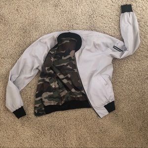 Reversible bomber jacket